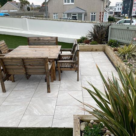 Beautiful 3 Bedroom Apartment By The Sea New Quay Eksteriør billede