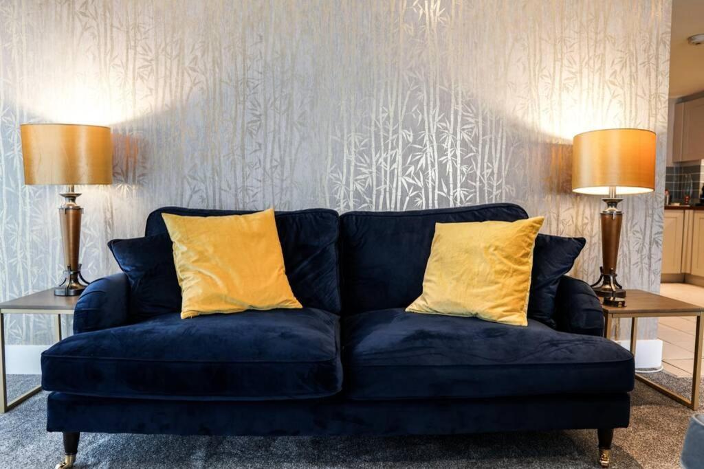 Beautiful 3 Bedroom Apartment By The Sea New Quay Eksteriør billede